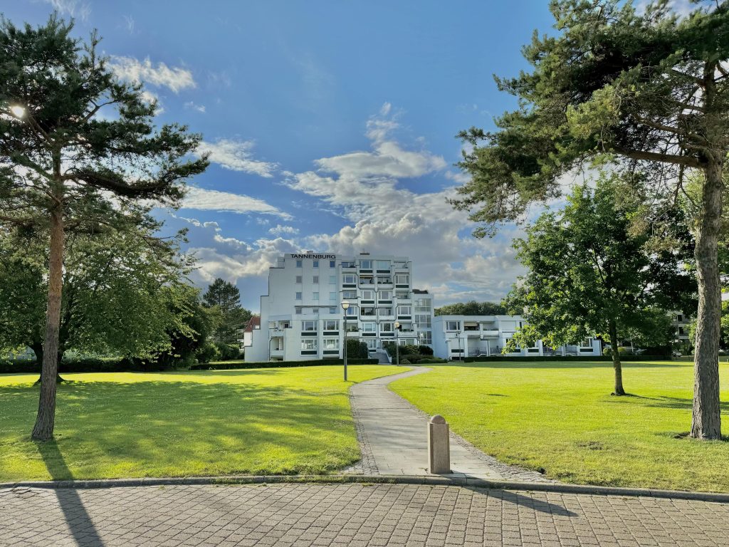 weißes Haus an der Ostsee